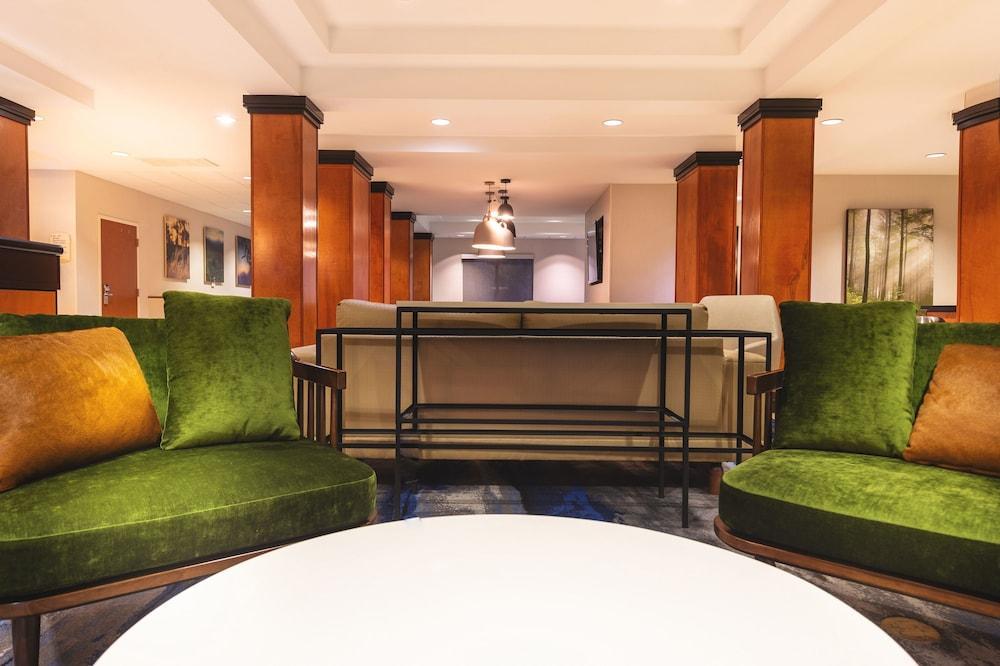 Fairfield Inn & Suites Рединг Екстериор снимка