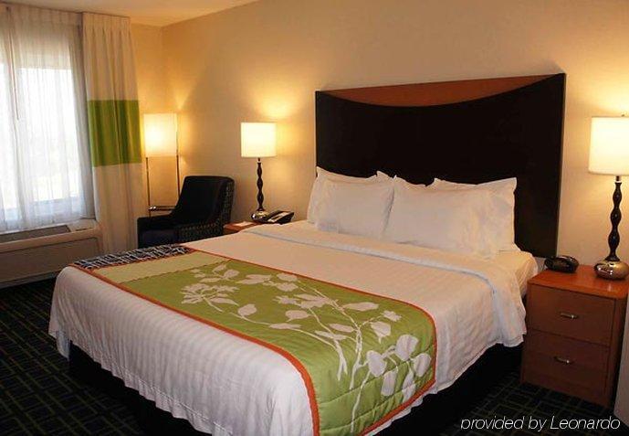 Fairfield Inn & Suites Рединг Екстериор снимка